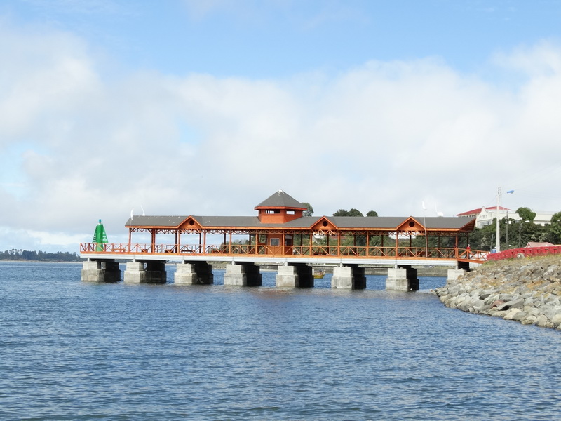 Muelle turístico Calbuco by Oscar Fernández C