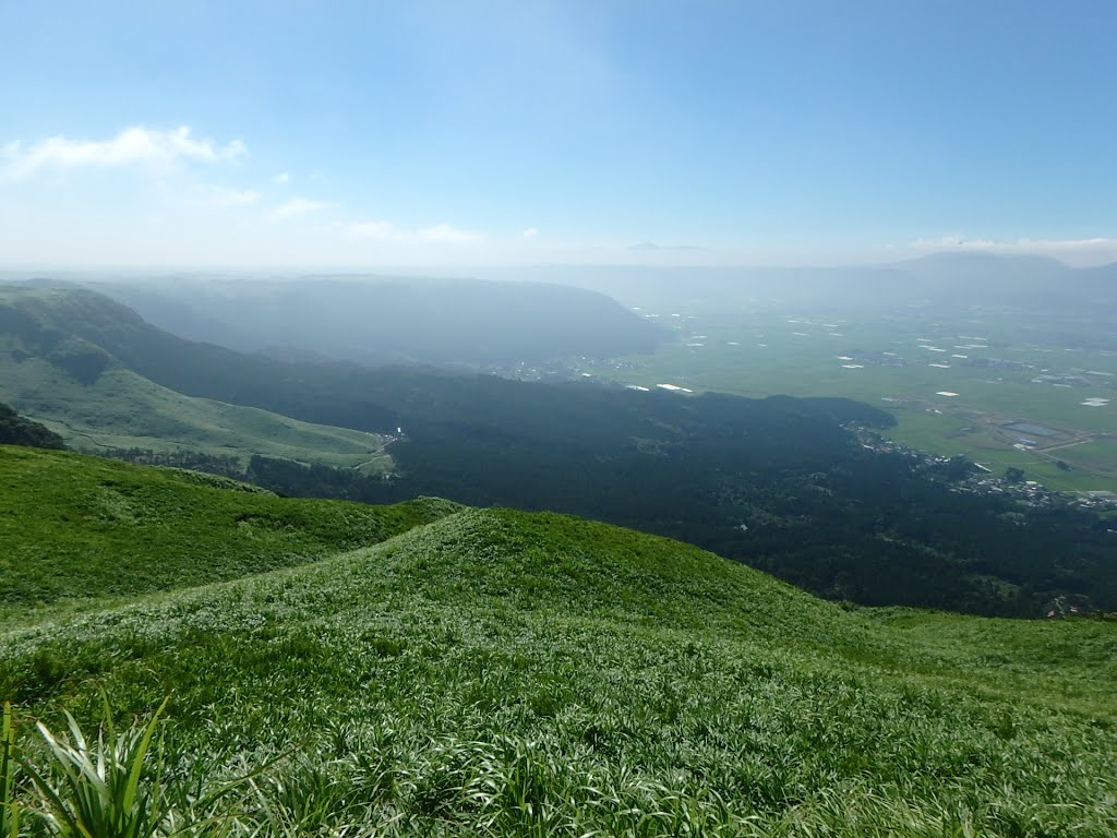 Yamada, Aso, Kumamoto Prefecture 869-2313, Japan by shinji noguchi