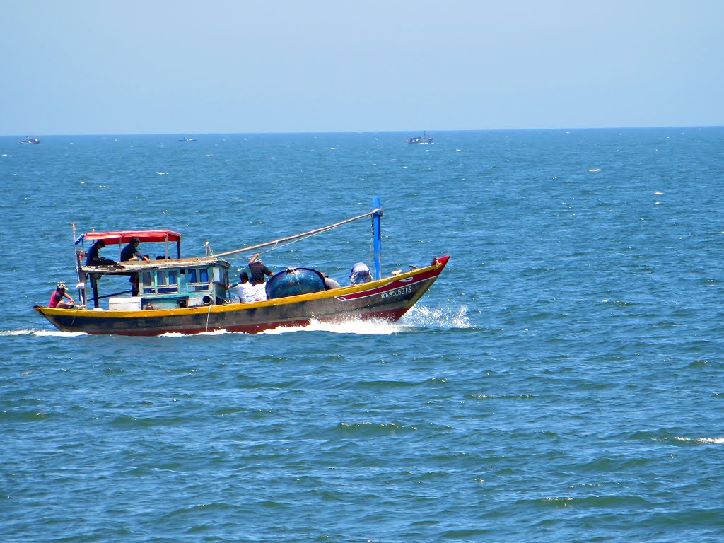 Khu phố 1, Hàm Tiến, tp. Phan Thiết, Bình Thuận, Vietnam by Dần Lê