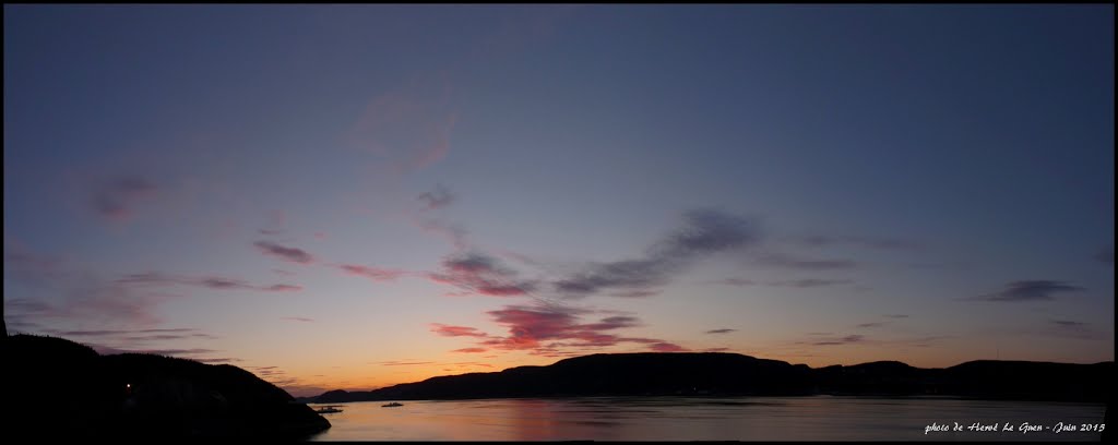 BAIE SAINTE-CATHERINE - Vue sur Tadoussac by Hervé LE GUEN