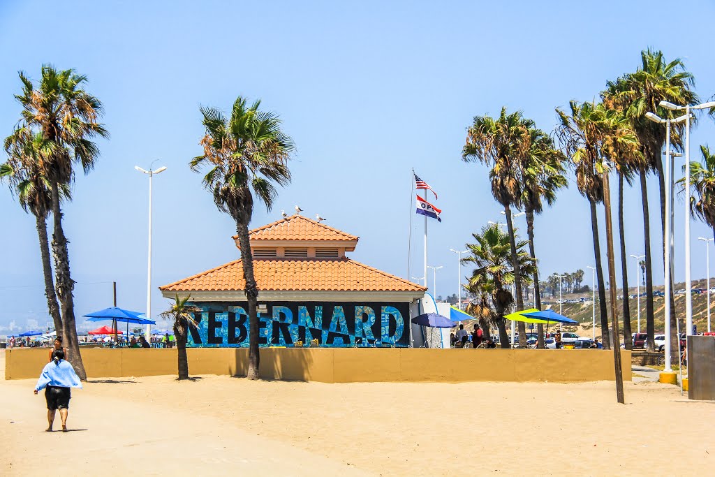 Dockweiler State Beach, LAX, El Segundo, Los Angeles, CA by Michael Jiroch