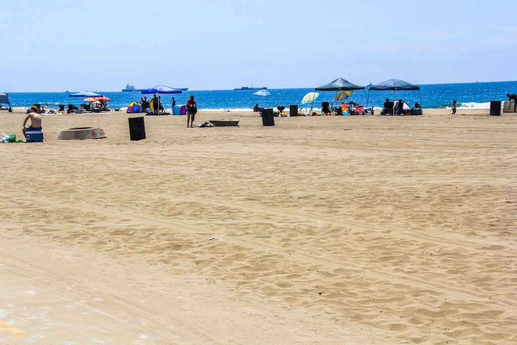 Dockweiler State Beach, LAX, El Segundo, Los Angeles, CA by Michael Jiroch