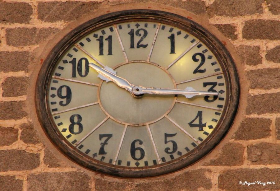 «Reloj» Autor: Juan Guas - Puerta Occidental - Catedral de Cristo Salvador (Catedral del Salvador, Catedral de Ávila) - Plaza de la Catedral - Ávila - España by Miguel Veny