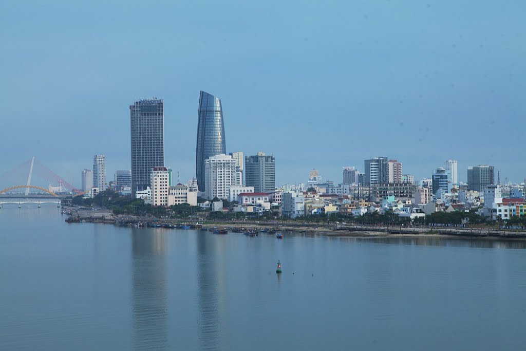 Nại Hiên Đông, Sơn Trà, Đà Nẵng, Vietnam by Đăng Định