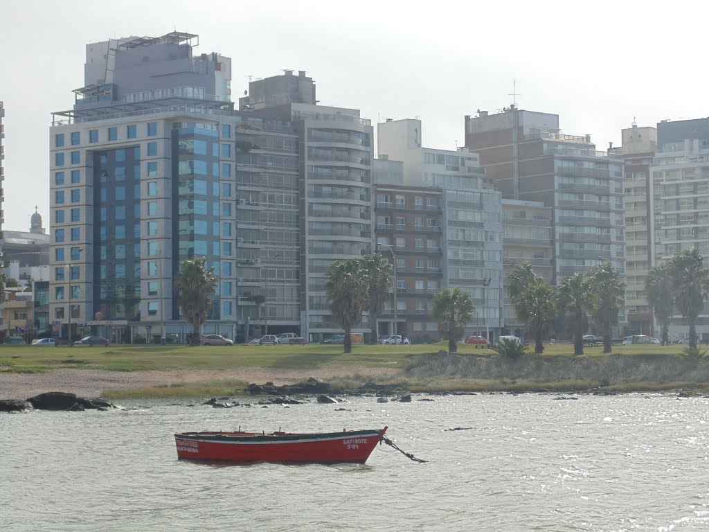 Punta Carretas - Montevideo - Uruguai by Elton Silveira