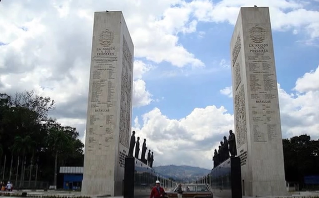 Foto de Caracas VZ - Monumento aos Heróis da Venezuela by Dedé de Zé Luca