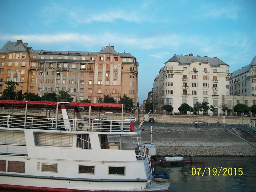 Budapest, Víziváros, Hungary by raafat tawfik