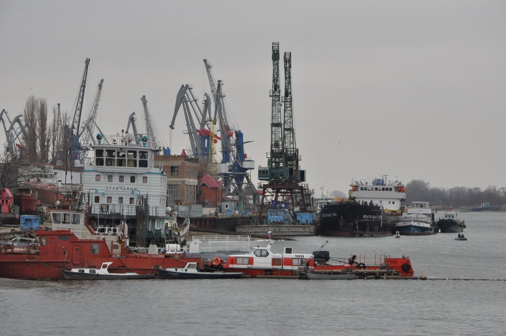 Azov port. Don River by Valentine Verchenko