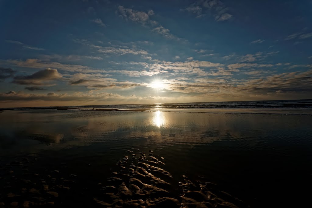 Texel - North Sea Beach - Paal 9 - 4 February 2015 - View SW by txllxt TxllxT