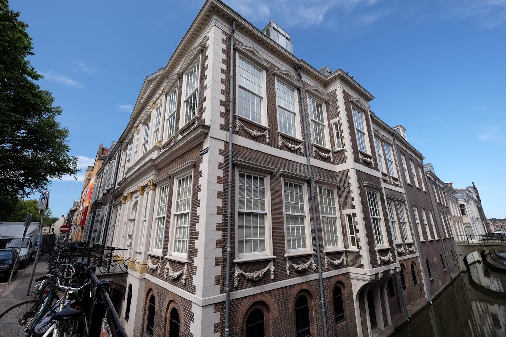 Neude Janskerkhof en Domplein, Utrecht, Netherlands by Ben Bender