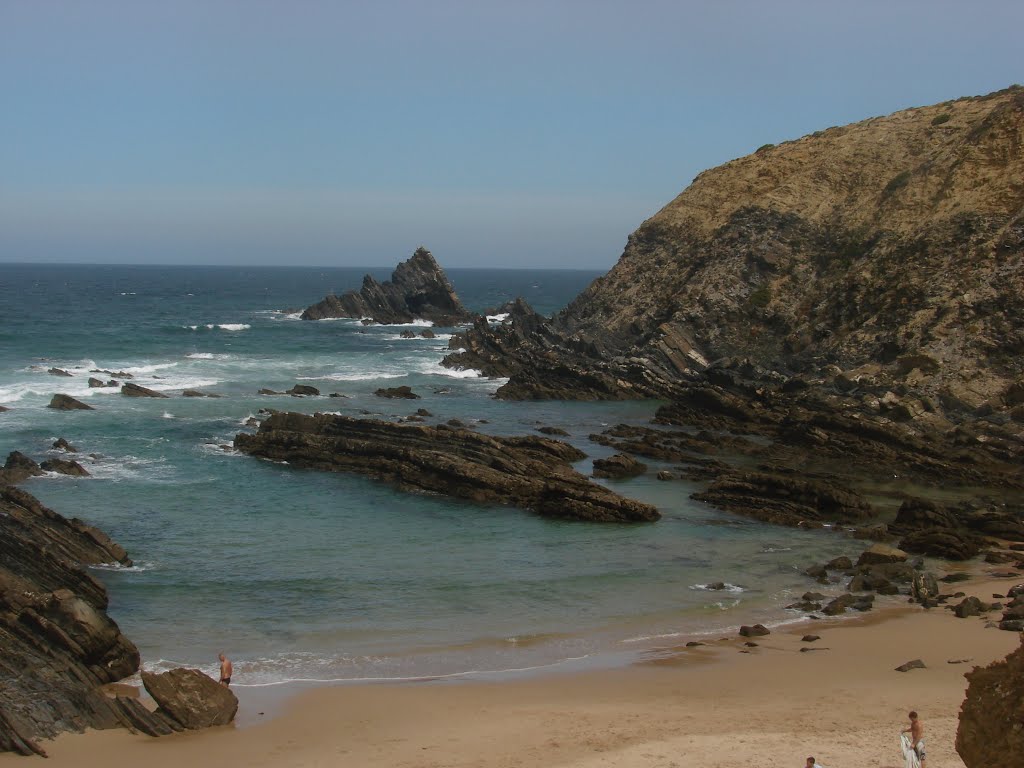 PRAIA DOS ALTEIRINHOS - Portugal by Victor Santos