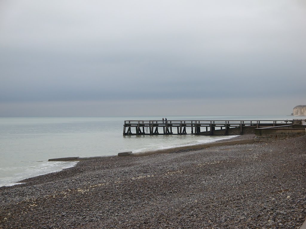 Veule les Roses Plage by Philippe Roudaut