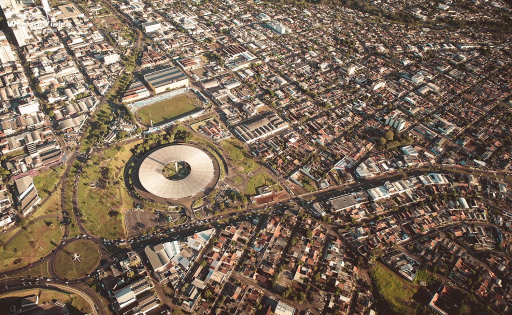 Terminal Rodoviario de Londrina by Wilson Vieira