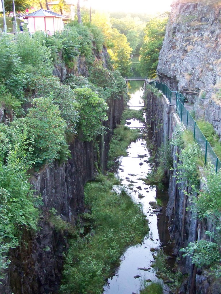 Trollhättan ruins of first locks (opened 1800) by Frits J. Mostert