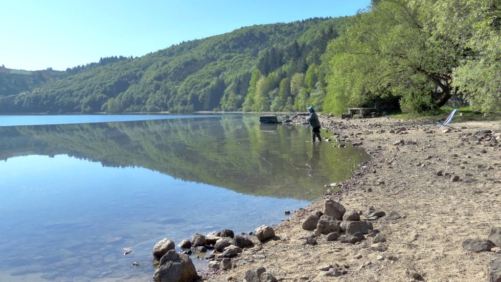 Le Lac d'Issarlés by epaulard59