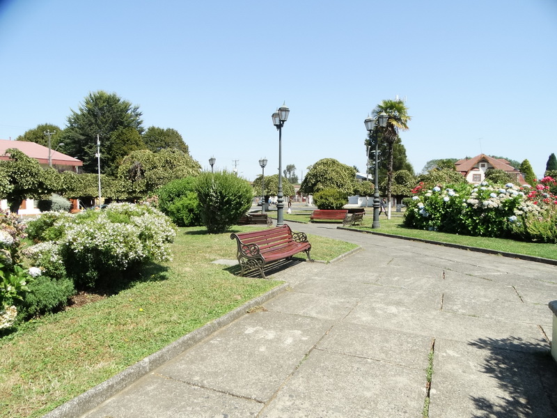 Plaza de armas Río Bueno by Oscar Fernández C