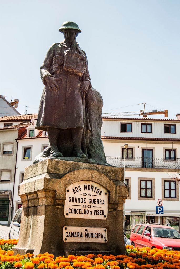 Monumento aos Mortos da Grande Guerra by A. Paulo C. M.Olivei…