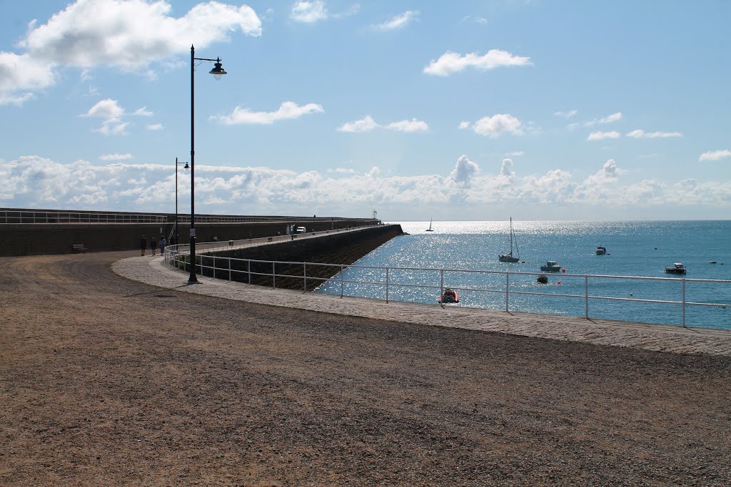 St.Catherine's Breakwater by Dicky King