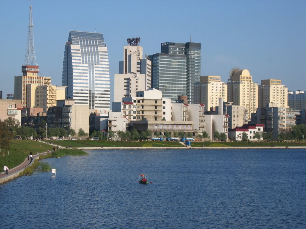 View southeast from Nanhu Dalu Bridge - September 2006 by Dan Kuehner