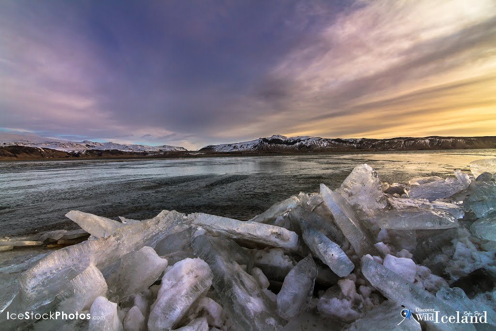 Ice lake in the twilight by Rafn Sigurbjörnsson