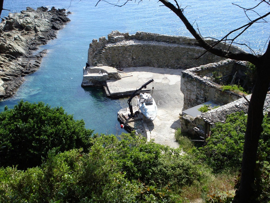 Mount Athos 630 86, Greece by Οδυσσέας Γιαννακόπου…