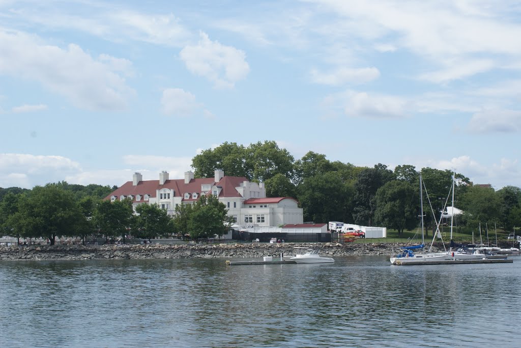 Glen Island Park, New Rochelle, NY by Marvin Cadornigara