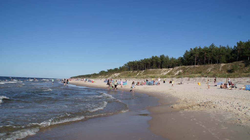 Plaża w Pogorzelicy by Artur Smaga