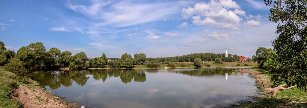 Церковь Успения Пресвятой Богородицы в Старых Кузьменках by Вячеслав Данильян