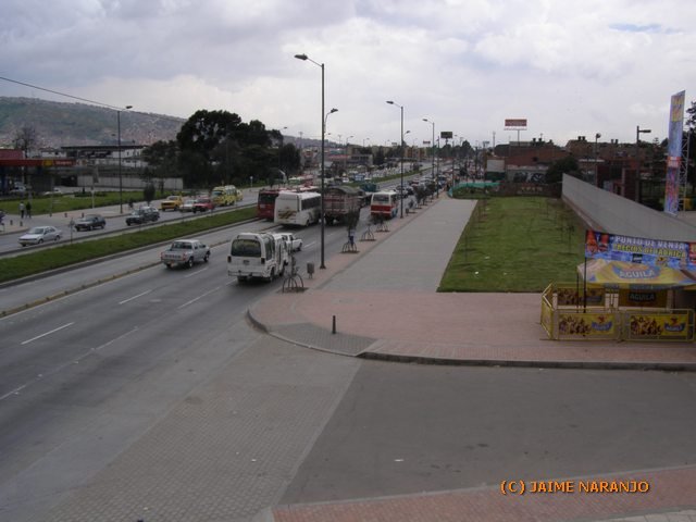 Autopista sur by Jaime Naranjo