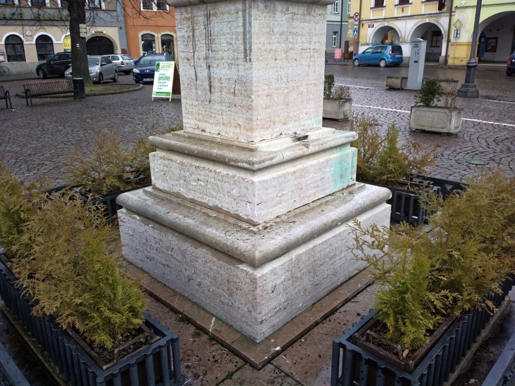 Litomyšl – Smetanovo náměstí - View NNE on Bedřich Smetana Statue 1924 by Jan Josef Štursa by txllxt TxllxT