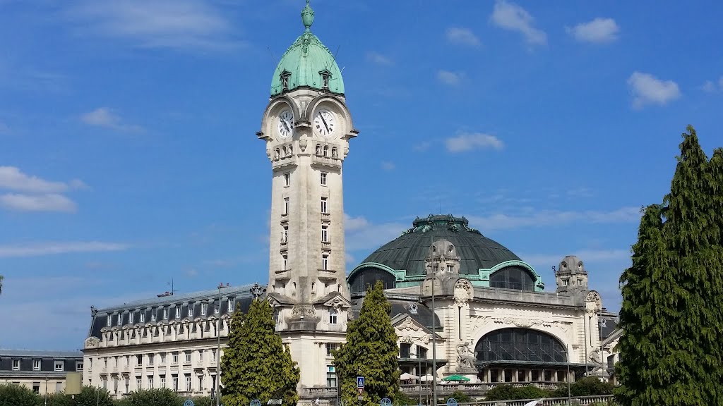 Gare de Limoges Bénédictins by Stéphanie Leconte