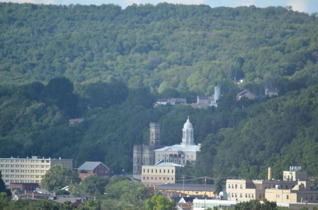 Armstrong County Courthouse by Ryan Mori