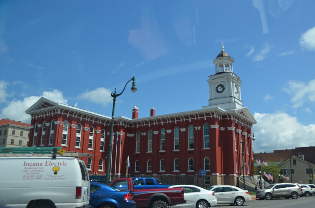 Jefferson County Courthouse by Ryan Mori