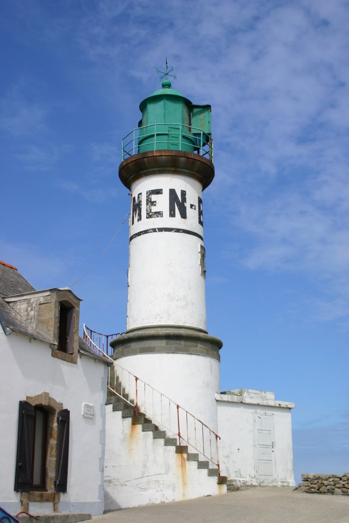 Phare de Men Brial (Ile de Sein) by Carlo Dambra