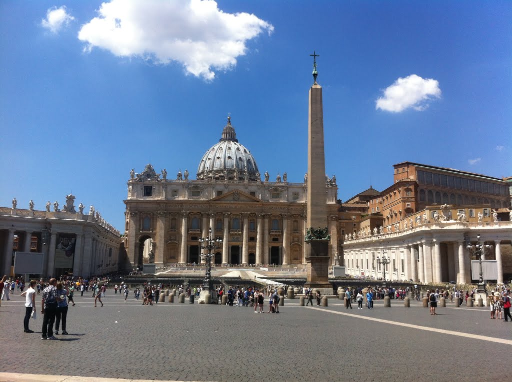 Largo degli Alicorni, 1, 00193 Roma RM, Vatican City by Eva Stoyanova