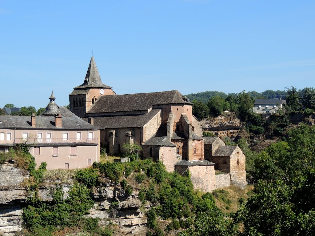 12 BOZOULS - l'église. by Jean THIERS