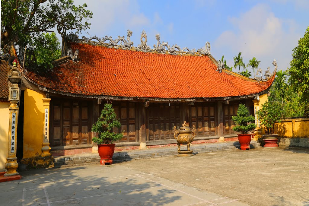 Nam Hải, Hải An, Hải Phòng, Vietnam by Dần Lê