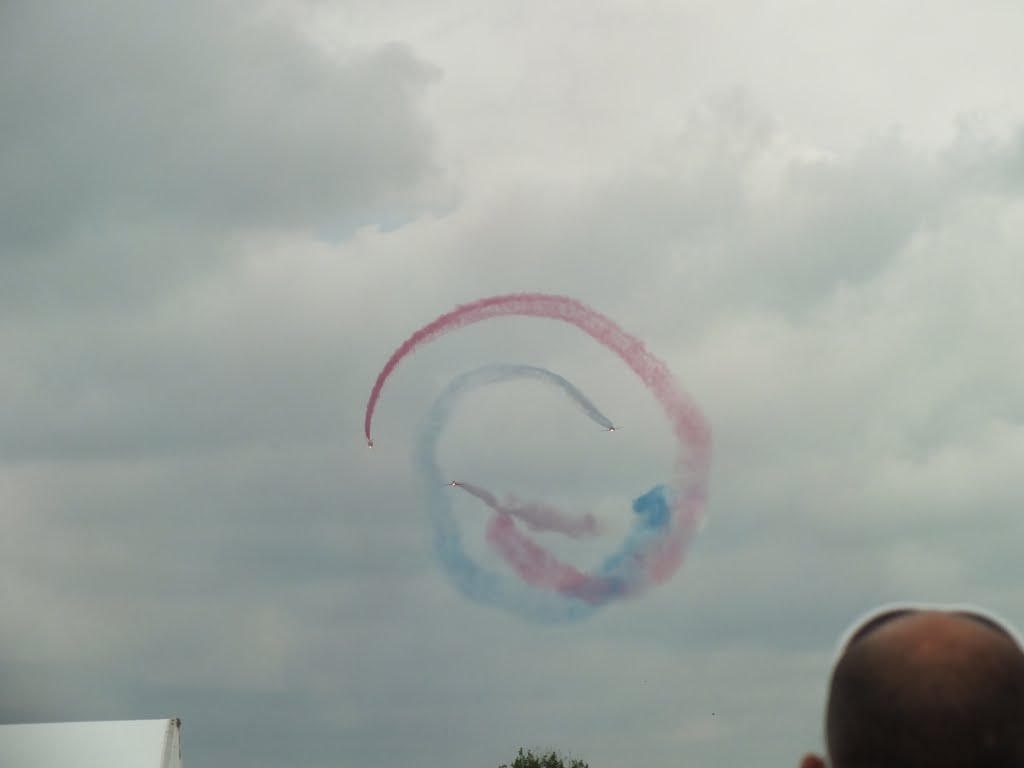 Red Arrows, Cosford Air Show 2015, UK by AnandLeo