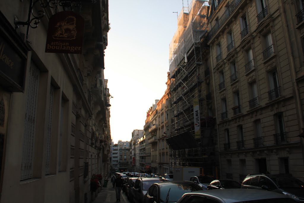 Rue Eugène Gibez by Roman Tcymbal