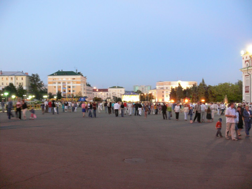 Leninskiy rayon, Saransk, Respublika Mordoviya, Russia by Korolev Denis