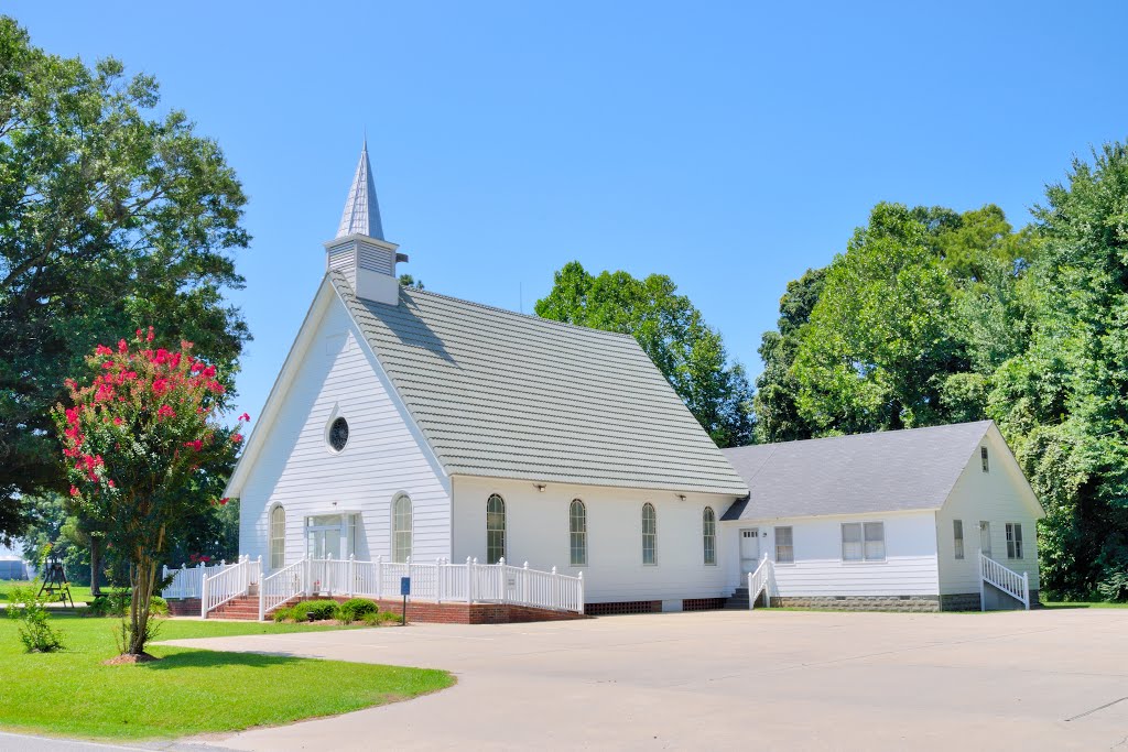 NORTH CAROLINA: CAMDEN COUNTY: SOUTH MILLS: McBride United Methodist Church, 228 Old Swamp Road (NC 1224) nearer view by Douglas W. Reynolds,…