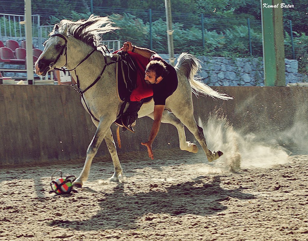 Gümüşdere, 34450 Gümüşdere/Sarıyer/İstanbul, Turkey by Kemal Batur