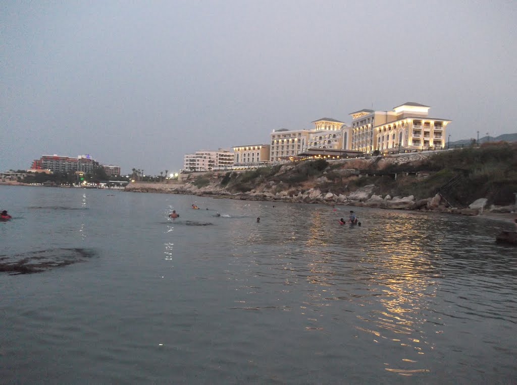 MARE MONTE BEACH by Halil Akıncı