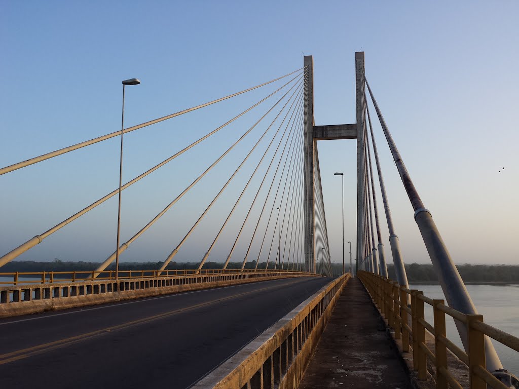 Ponte sobre Rio Guamá 2,4 km by PEDRO (Pedrão)