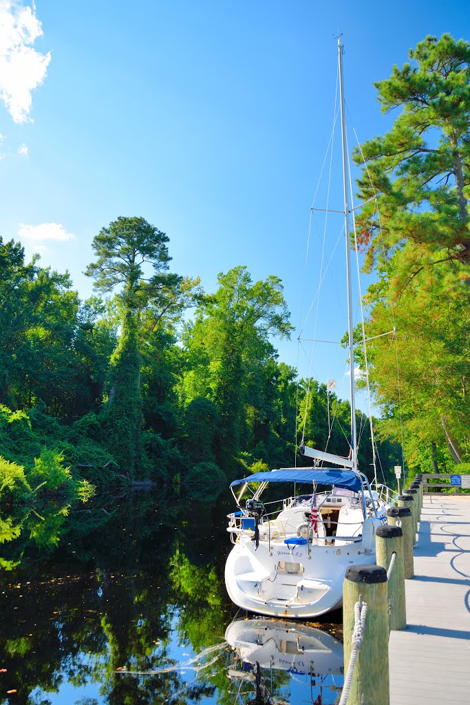 NORTH CAROLINA: CAMDEN COUNTY: SOUTH MILLS: DISMAL SWAMP STATE PARK: DISMAL SWAMP CANAL WELCOME CENTER, 2294 U.S. Route 17: cruiser returned from Dry Tortugas heading north by way of the Dismal Swamp Canal on the Intracoastal Waterway by Douglas W. Reynolds,…