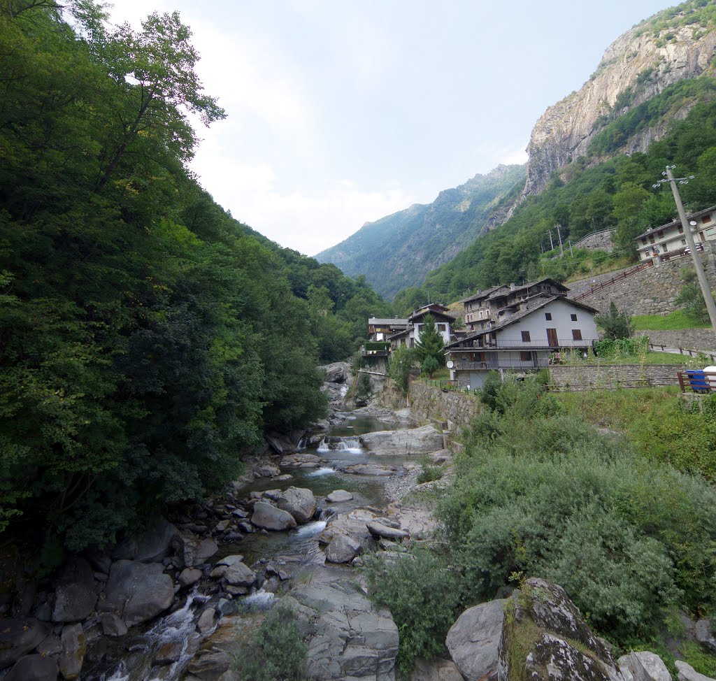 11020 Pont-Bozet AO, Italy by Didier Portal