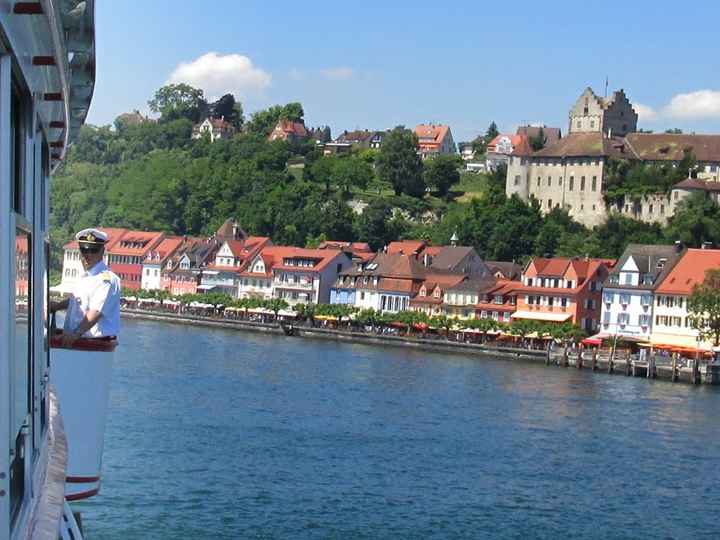 Bodensee Schifffahrt mit der weißen Flotte bei Meersburg by Baden de