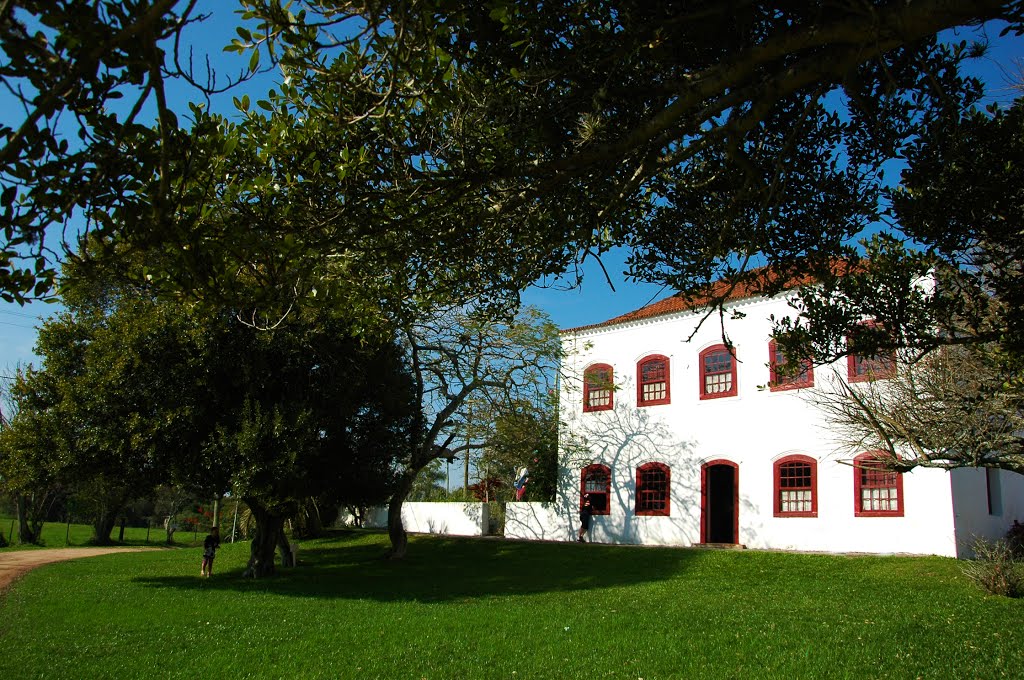 São Lourenço do Sul - RS, Brazil by Robson Dipp