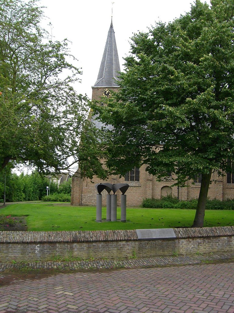 Four Freedoms Monument before NH church by Cees Boogaart