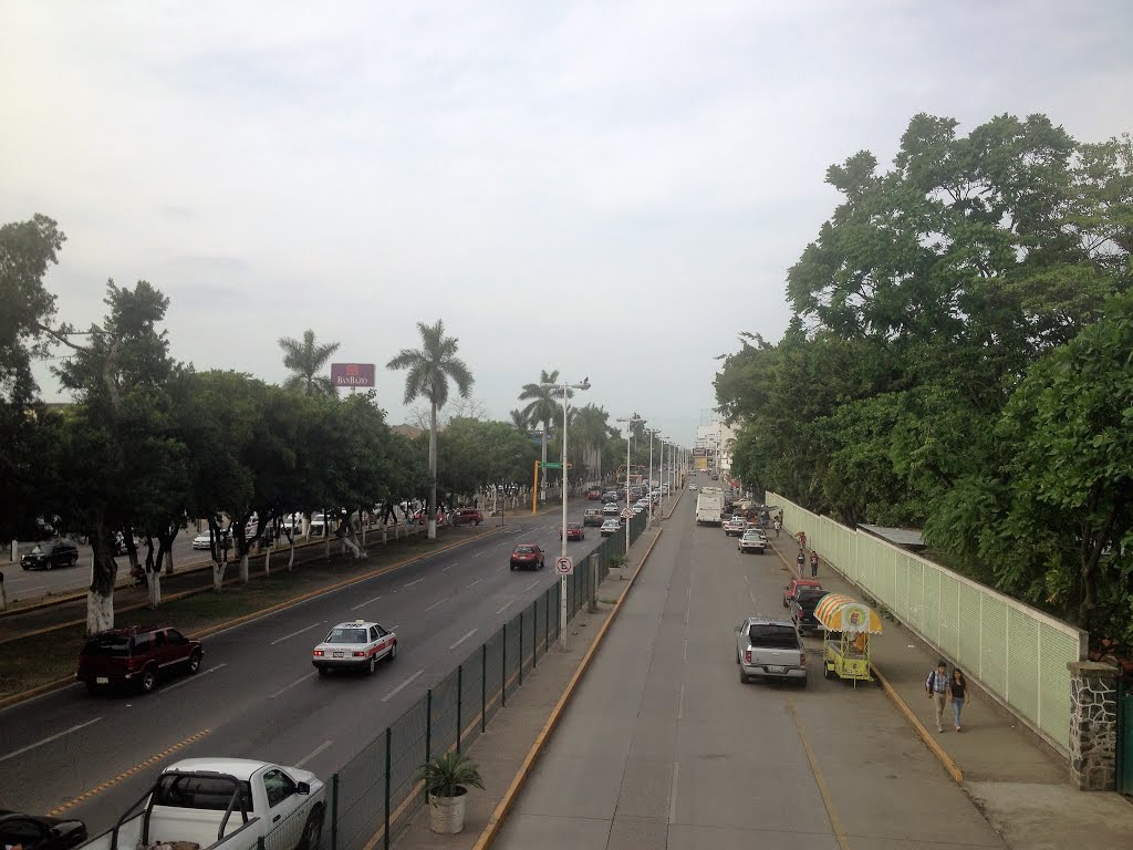 Boulevard Adolfo Ruíz Cortines_ Hacia el Noreste_ Primavera 2015 by fab_zac